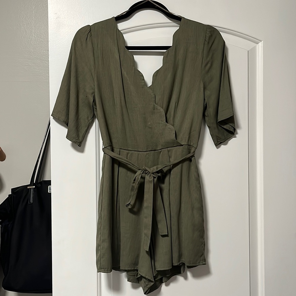 Scalloped army green romper